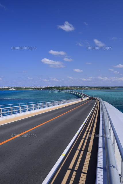 伊良部大橋
(c)SHIGEYUKI UENISHI/SEBUN PHOTO
