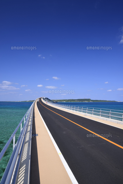 伊良部大橋
(c)SHIGEYUKI UENISHI/SEBUN PHOTO