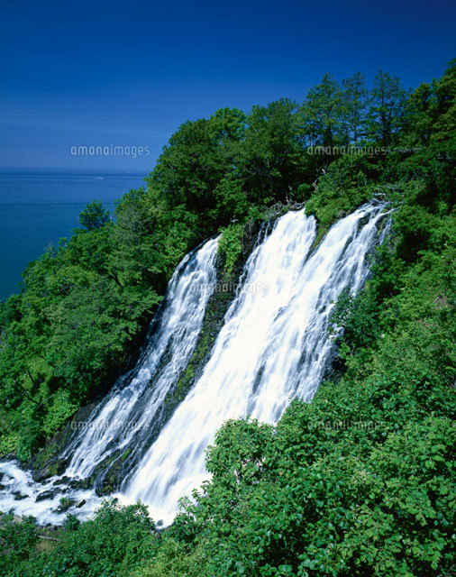 オシンコシンの滝と森林 斜里町 北海道
(c)MASANOBU HIROSE/SEBUN PHOTO