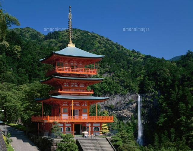 青岸渡寺と那智滝 和歌山県
(c)MASANOBU HIROSE/SEBUN PHOTO