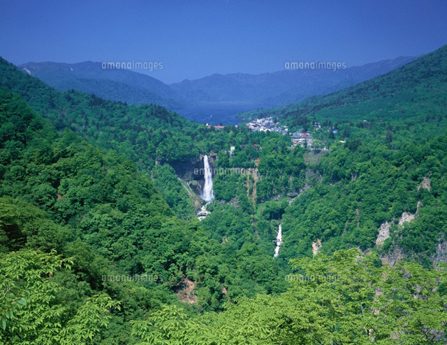 明智平からの華厳の滝 日光市 栃木県
(c)MASANOBU HIROSE/SEBUN PHOTO