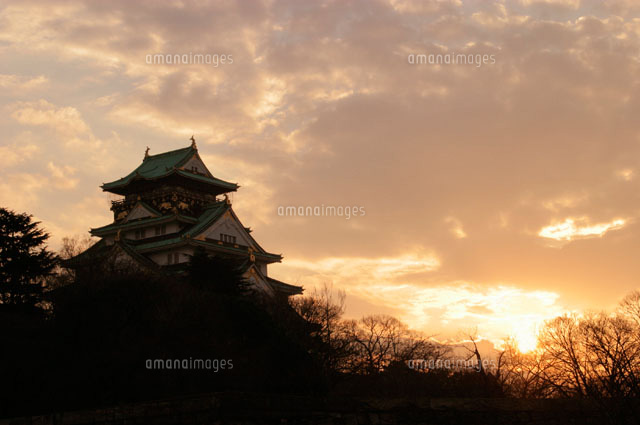 大阪城と夕日 中央区 大阪市
(c)MASANOBU HIROSE/SEBUN PHOTO