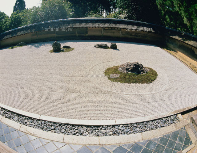 竜安寺の石庭
(c)KOICHIRO KITAOKU/SEBUN PHOTO