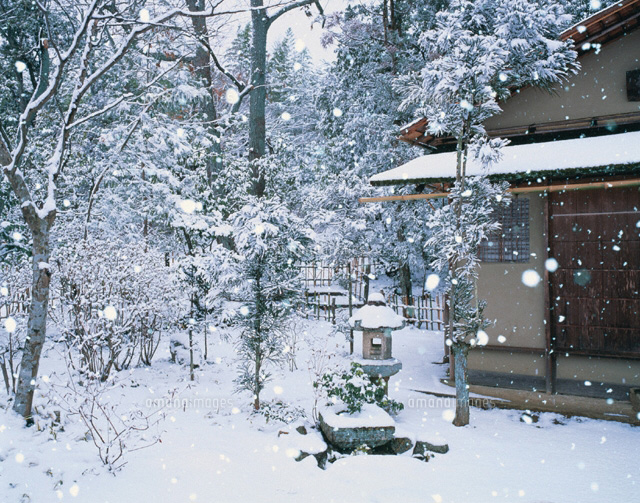 雪降る光悦寺の庭 京都
(c)KOICHIRO KITAOKU/SEBUN PHOTO