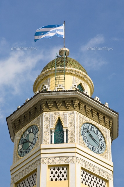 Clock Tower and flag
(c)Paul Thompson/SEBUN PHOTO