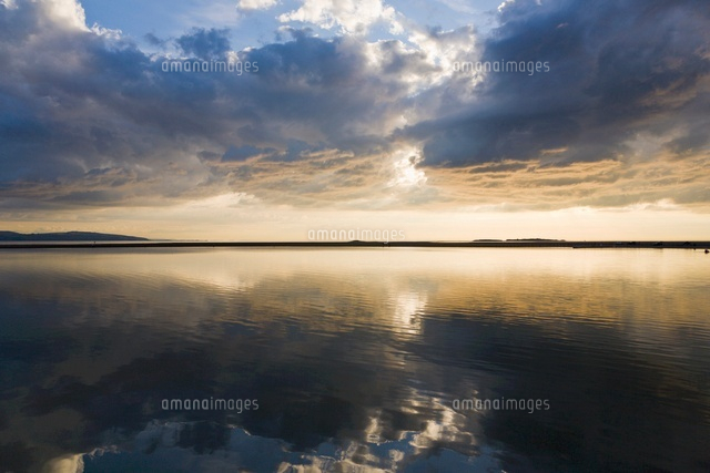 Evening light
(c)Paul Thompson/SEBUN PHOTO