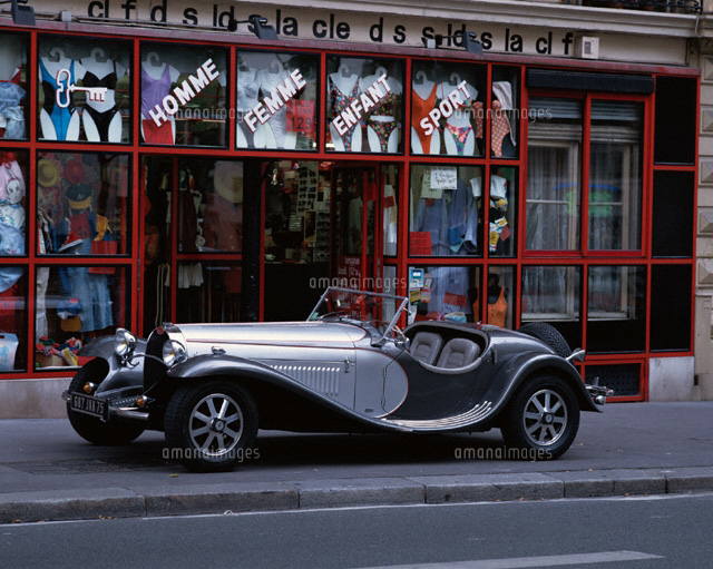 車(ラスパイユ通り) パリ フランス
(c)TARO NAKAJIMA/SEBUN PHOTO