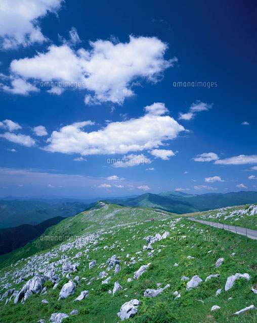 四国カルスト 東津野村 高知県
(c)KENICHI MINORUDA/SEBUN PHOTO