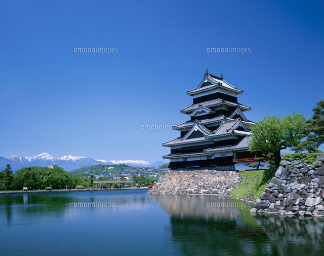 松本城と北アルプス 松本市 長野県
(c)KENICHI MINORUDA/SEBUN PHOTO