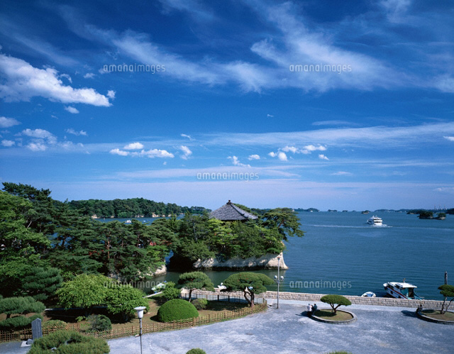 松島の五大堂と青空 宮城県
(c)KENICHI MINORUDA/SEBUN PHOTO