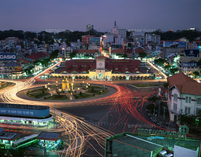 ベンタイン市場の夜景
(c)KENICHI MINORUDA/SEBUN PHOTO