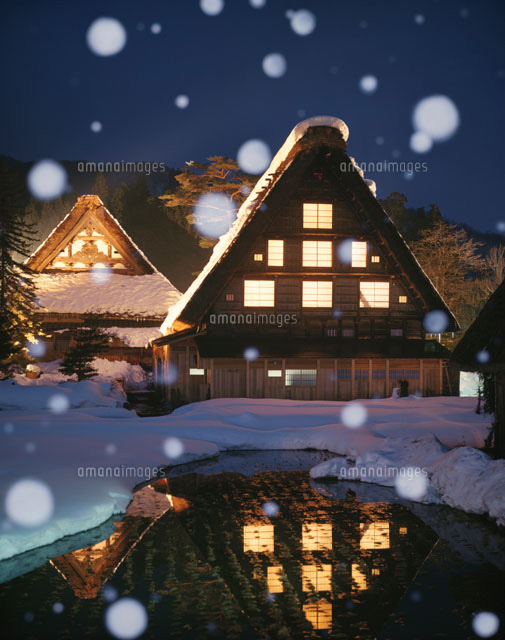 雪の荻町合掌集落
(c)KENICHI MINORUDA/SEBUN PHOTO