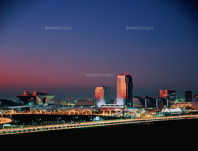 有明フロンティアビルと東京ビックサイトと夜空 臨海副都心
(c)SEIJI TAJIMA/SEBUN PHOTO