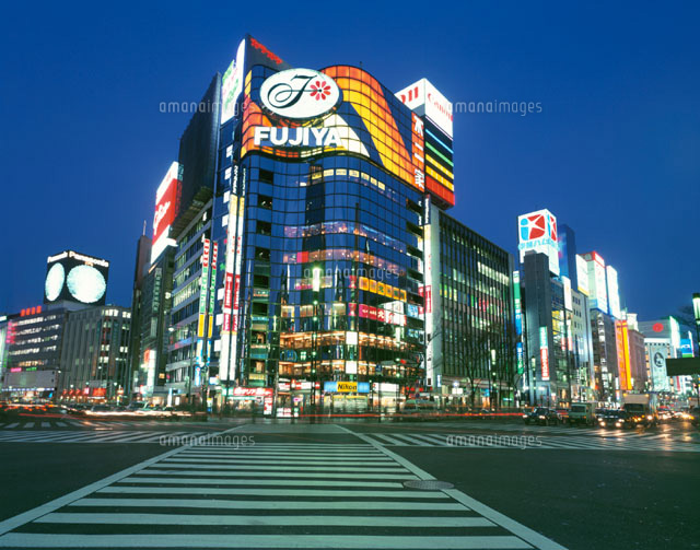 銀座数寄屋橋交差点 東京都
(c)SEIJI TAJIMA/SEBUN PHOTO