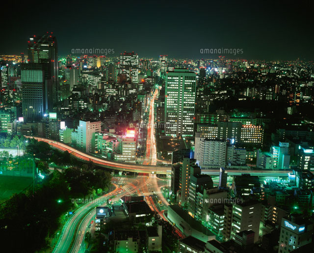 赤羽交差点夜景 東京都
(c)SEIJI TAJIMA/SEBUN PHOTO