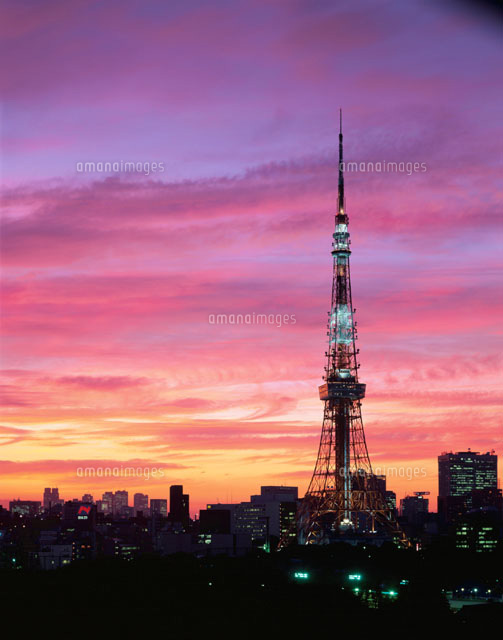 夕焼け空と東京タワー 東京都
(c)SEIJI TAJIMA/SEBUN PHOTO
