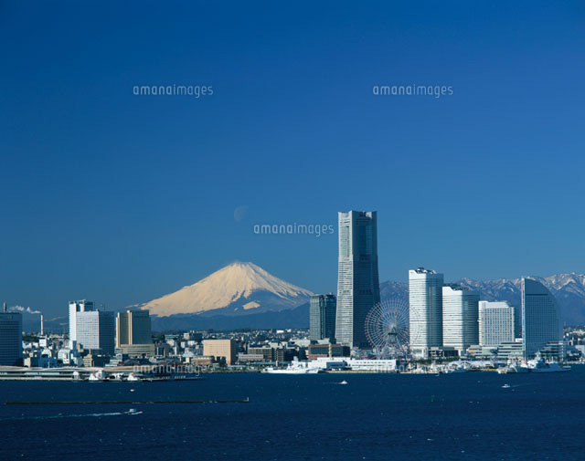 富士山とみなとみらい21のビル群 横浜市 神奈川県
(c)SEIJI TAJIMA/SEBUN PHOTO