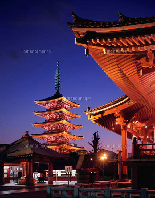 浅草寺と五重塔の夜景 台東区 東京都
(c)SEIJI TAJIMA/SEBUN PHOTO