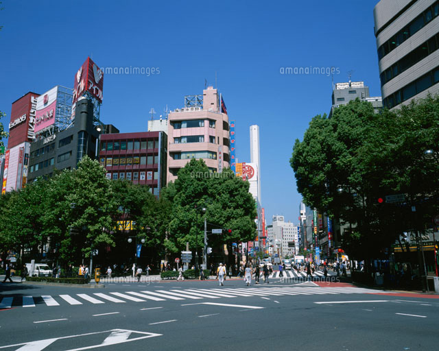 池袋の東口五差路 豊島区 東京都
(c)SEIJI TAJIMA/SEBUN PHOTO