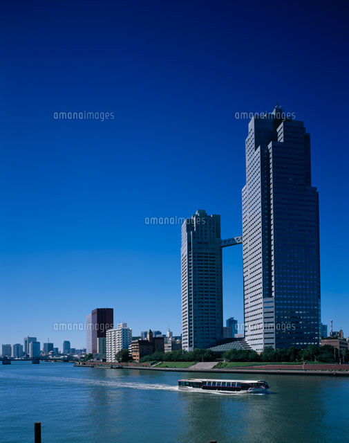 聖路加ガーデンと隅田川 東京都
(c)SEIJI TAJIMA/SEBUN PHOTO
