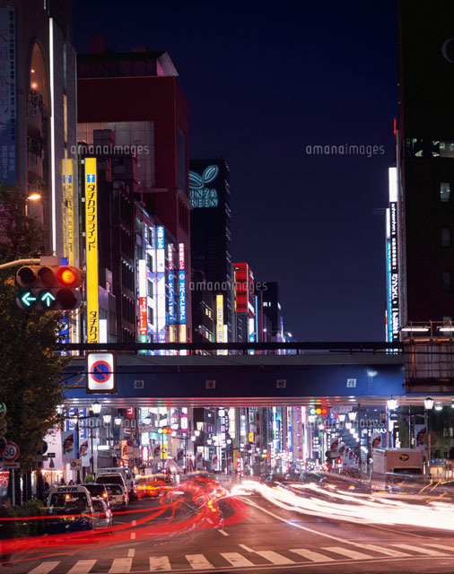 新橋から首都高と銀座中央通り夕景 東京都
(c)SEIJI TAJIMA/SEBUN PHOTO