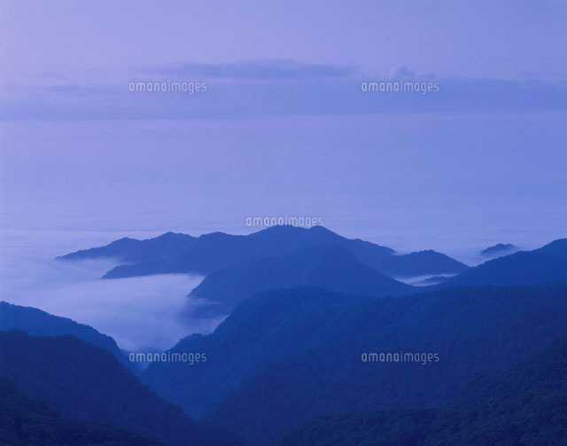 知床と雲海 知床峠 北海道
(c)TOMOMI SAITO/SEBUN PHOTO