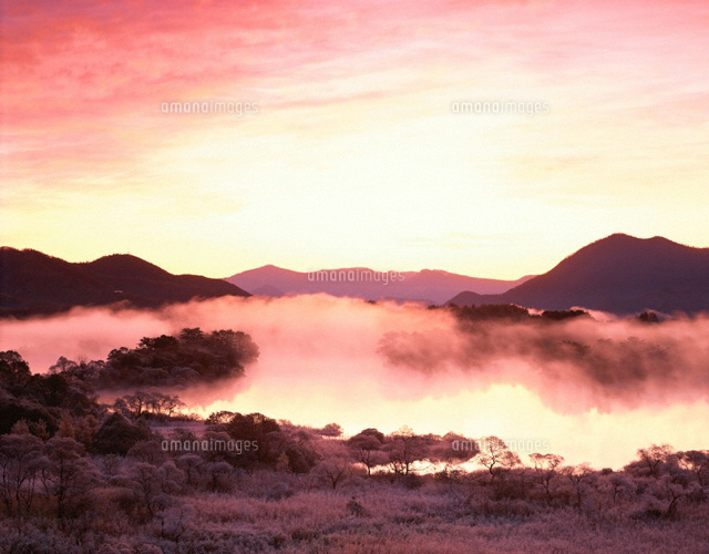朝の小野川湖の風景 裏磐梯 福島県
(c)TOMOMI SAITO/SEBUN PHOTO