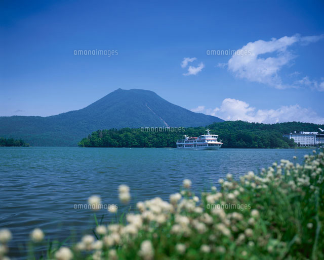 阿寒湖
(c)KATSUHIRO YAMANASHI/SEBUN PHOTO