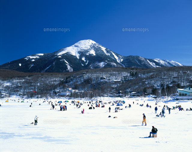 白樺湖のわかさぎ釣り 芳野市 長野県
(c)KATSUHIRO YAMANASHI/SEBUN PHOTO