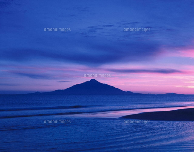 利尻富士夕景 北海道
(c)KATSUHIRO YAMANASHI/SEBUN PHOTO