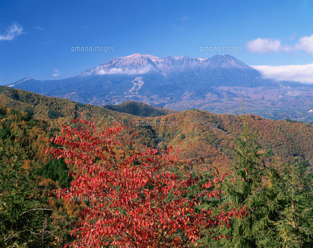 地蔵峠より御嶽山 開田村 長野県
(c)KATSUHIRO YAMANASHI/SEBUN PHOTO