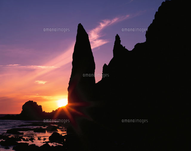地蔵岩の夕景 礼文町 北海道
(c)KATSUHIRO YAMANASHI/SEBUN PHOTO