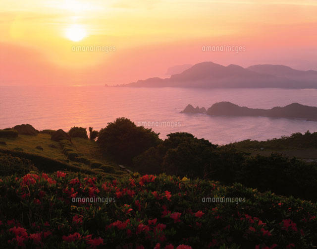 千畳敷より日の出 山口県
(c)KATSUHIRO YAMANASHI/SEBUN PHOTO