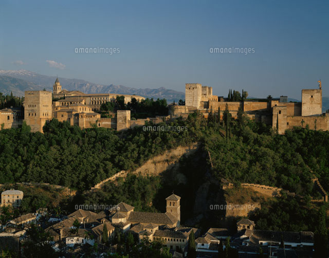 アルハンブラ宮殿の夕景 グラナダ スペイン
(c)ART YES CO.LTD/SEBUN PHOTO