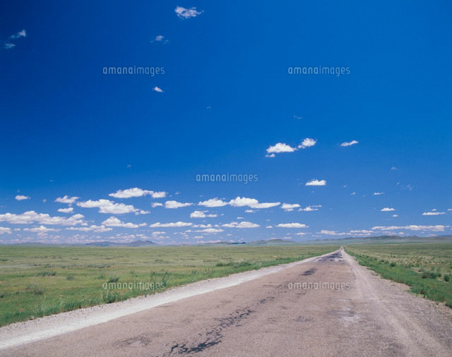 平原と道路 カラコルム モンゴル
(c)ART YES CO.LTD/SEBUN PHOTO