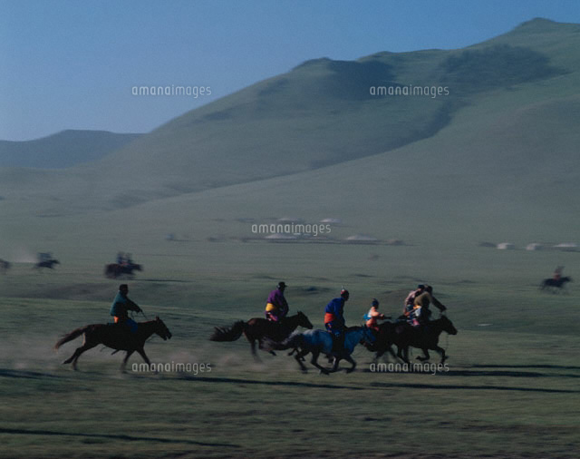 ナーダム祭(競馬) ウランバートル モンゴル
(c)ART YES CO.LTD/SEBUN PHOTO