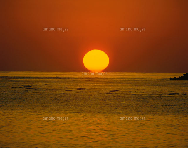 海に沈む夕日
(c)KIHACHIRO KANEKO/SEBUN PHOTO