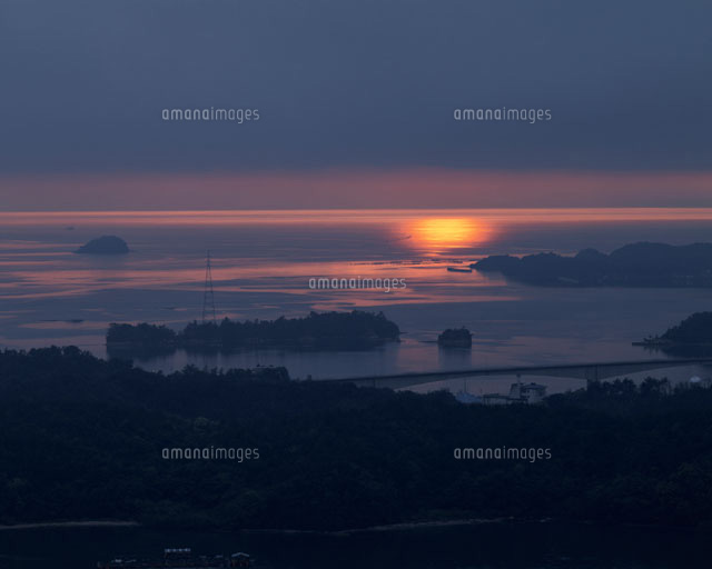 天草松島の夕景 松島町 熊本県
(c)TSUTAE ICHIKAWA/SEBUN PHOTO
