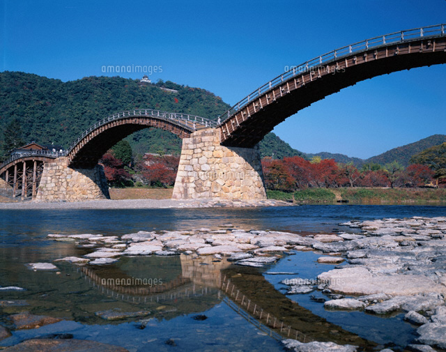 秋の錦帯橋 岩国市 山口県
(c)TSUTAE ICHIKAWA/SEBUN PHOTO