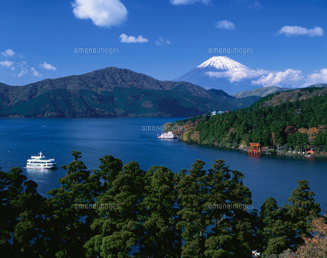 秋の芦ノ湖と富士山 箱根町 神奈川県
(c)TSUTAE ICHIKAWA/SEBUN PHOTO