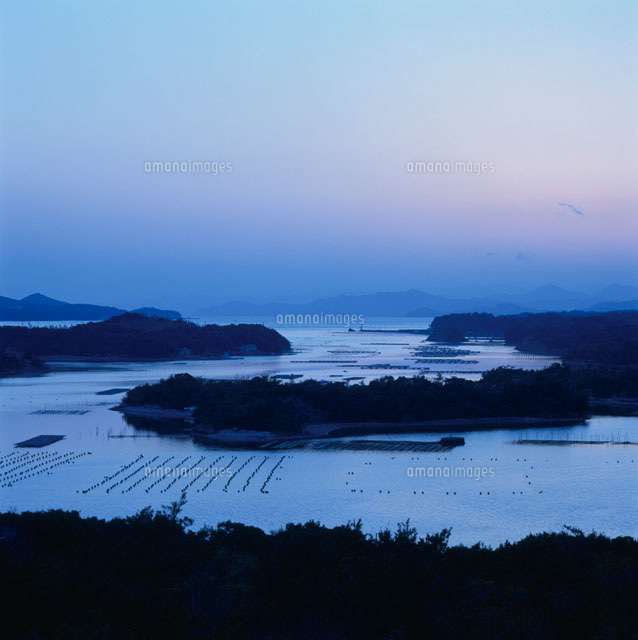 英虞湾の夕景
(c)AKIRA KAEDE/SEBUN PHOTO