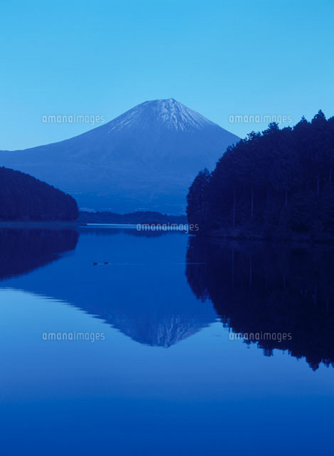 田貫湖と富士山
(c)AKIRA KAEDE/SEBUN PHOTO