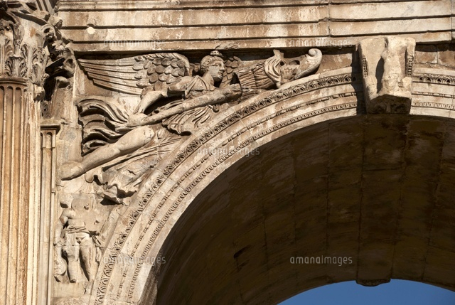 Constantine's Arch, figure of winged victory
(c)LUCIO RUIZ PASTOR/SEBUN PHOTO