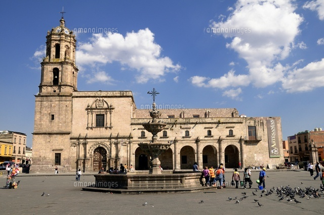 Saint Franciss church & the ex-convent or Handicrafts House
(c)LUCIO RUIZ PASTOR/SEBUN PHOTO
