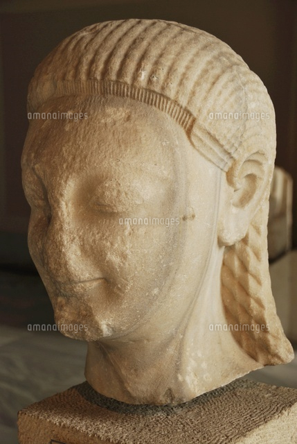 Kouroy's head in marble
(c)LUCIO RUIZ PASTOR/SEBUN PHOTO