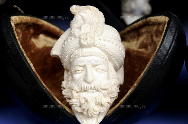 Meerschaum, pipes with form of head
(c)LUCIO RUIZ PASTOR/SEBUN PHOTO