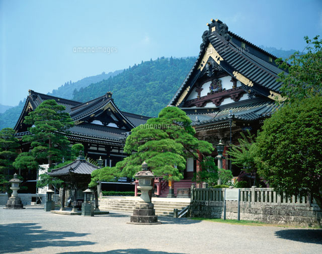 久遠寺 山梨県
(c)YOSHIO SHINKAI/SEBUN PHOTO