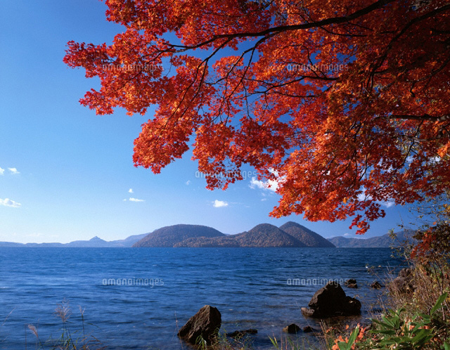 秋の洞爺湖 北海道
(c)YOSHIO SHINKAI/SEBUN PHOTO