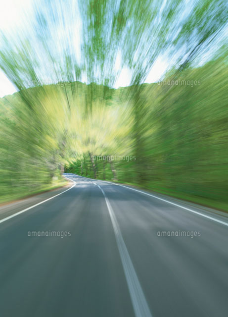 道路
(c)YOSHIO SHINKAI/SEBUN PHOTO