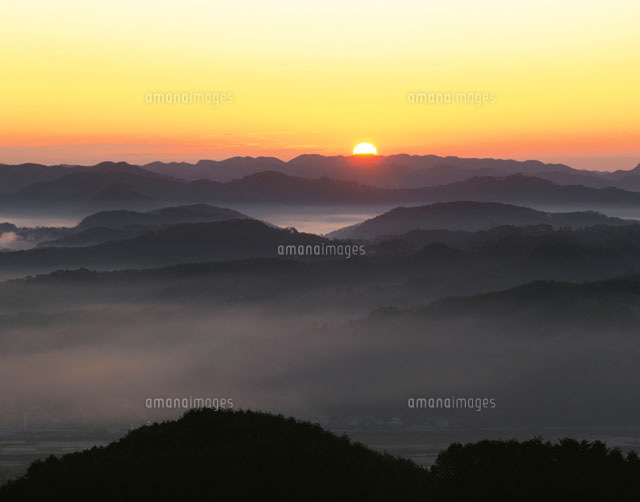 朝霧と日の出の風景 佐用町 兵庫県
(c)TATSUO SAEKI/SEBUN PHOTO